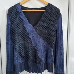 Tia Long sleeved navy & blue top