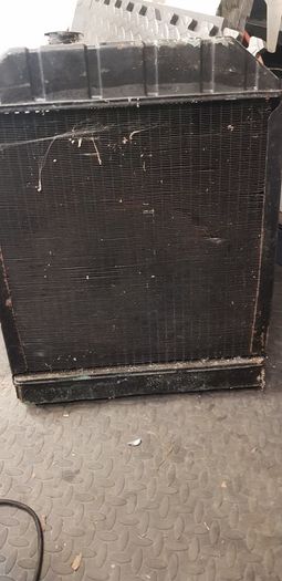 Ford 6600 radiator