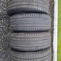 4x 255/50/20 Kumho
