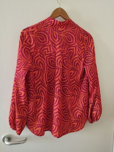 Kate and Pippa blouse