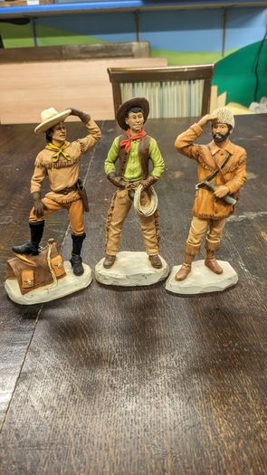Vintage Castagna " Wild West Series" Figurines