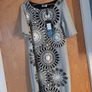Anonymous  Ivory & Black  Textuured Border Shift Dress.   S. 14    B.N.W.T. Image 2