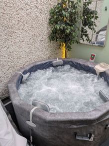 Toronto luxury foam hot tub