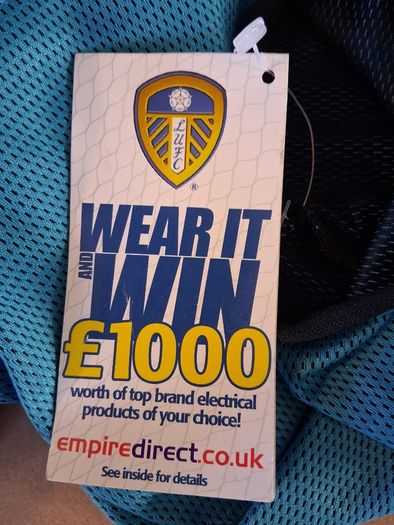 Leeds United Jersey.  BNWT Official Admiral Mens Long Sleeved Goalkeepers Jersey From Season 2006/2007. Collect In Dublin Or Receive Via Post.