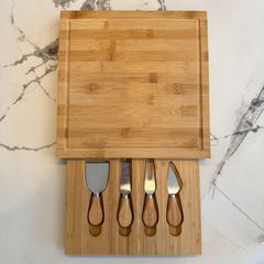 New Bamboo Cheese Board 5pc Set 30x30cm (1 = 20euro, 2 = 30euro)