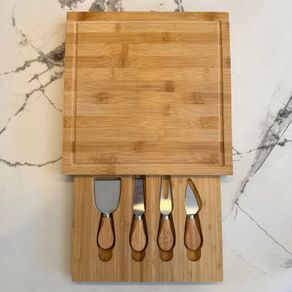 New Bamboo Cheese Board 5pc Set 30x30cm (1 = 20euro, 2 = 30euro)