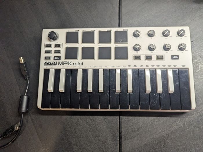 Akai Mpk Mini