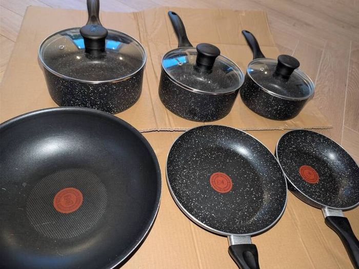 Tefal stone non-stick set & wok (pots & pans)