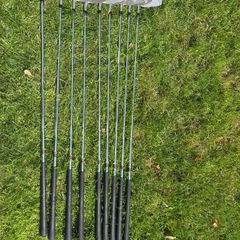 Taylormade r7 XD irons 3-SW