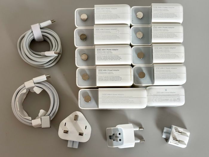 Apple USB-C Power Adapter 30W -140W Plugs & MagSafe 3 Cables