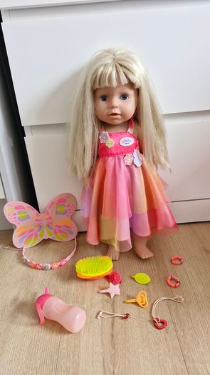 Baby born Unicorn sister
