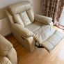 Cream leather sofa with 2 armchairs Image 3