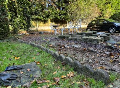 Reclaimed Reconstituted Stone Lawn/Border Edging