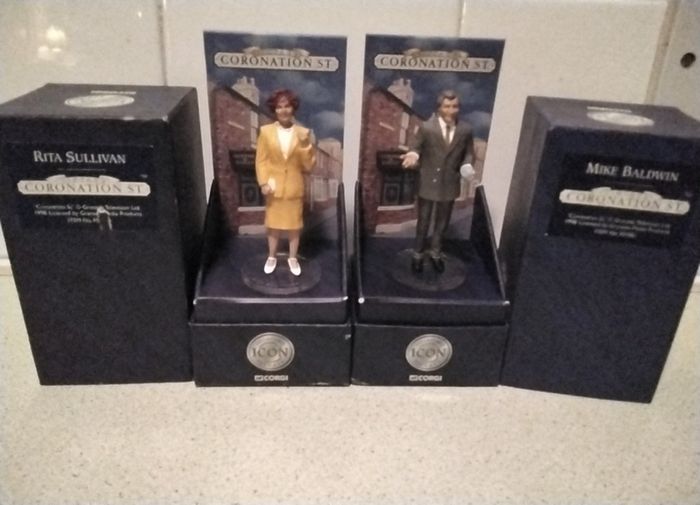 coronation street metal figures