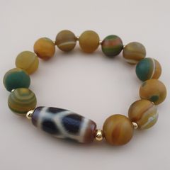 Vintage 2 Eyes Himalayan Tibetan & Unique Pattern Agate Beads Bracelet