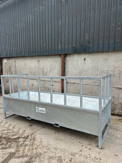 Silage feeder