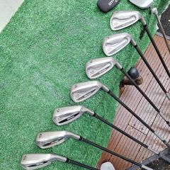 Golf clubs, full set and bag