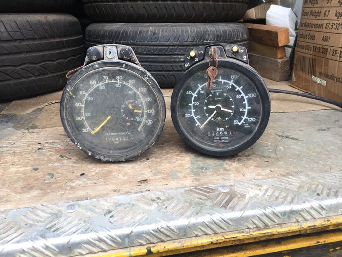 Vintage Ford Cargo parts
