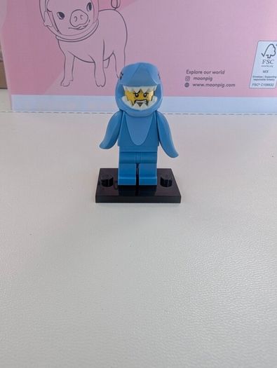 100% Lego Series 15 Shark  Guy Minifigure Ocean Sea 71011 Figure