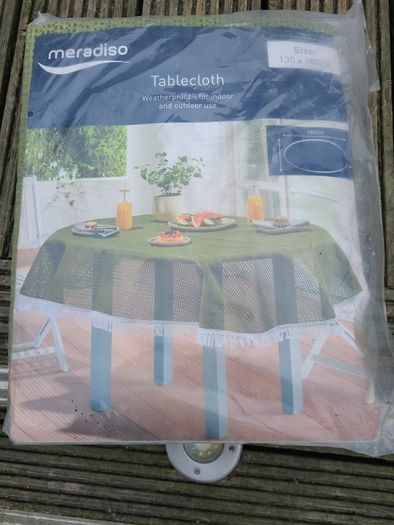 Table cloth