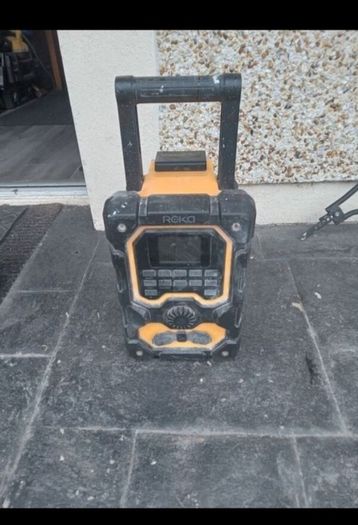 Reka Rugged DAB Radio