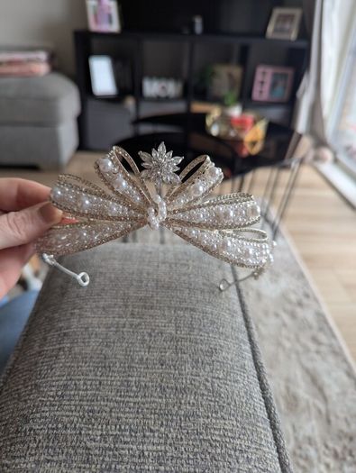 communion crown