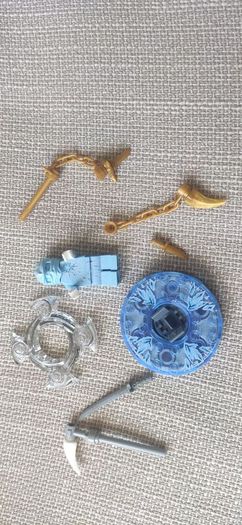 LEGO Collection (2011-2018) Mixed Figures & Bricks, Blue Ninjago NRG Zane figure with his spinner.