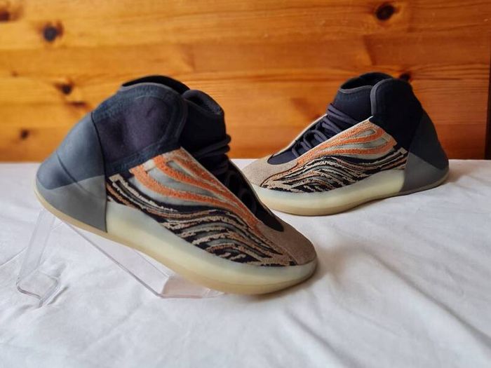 2021 adidas yeezy qntm Size 4 eu 36 2/3 flash orange in excellent condition