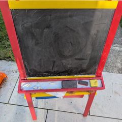 Kids easel