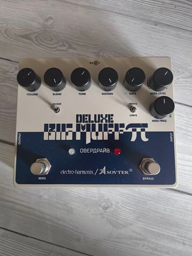 ehx deluxe big muff sovtek