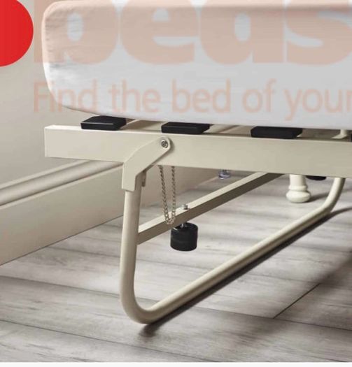 Free Cream Metal Daybed With Trundle