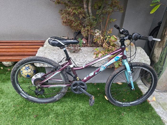 Girls bike for sale