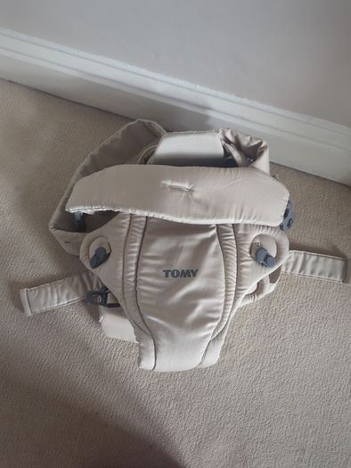 Tomy Freestyle Classic Baby Carrier
