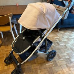 Uppababy Cruz v2 buggy in pale pink