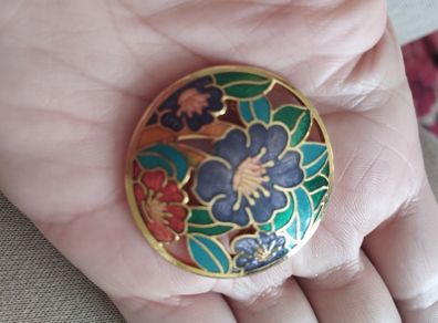 Vintage gold tone enamel cloisonne floral brooch.