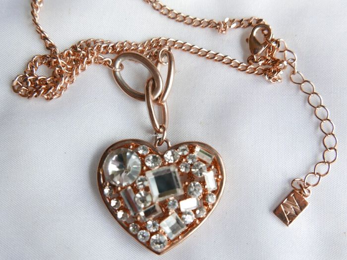 August Woods Jewellery Gold Plated Unique Pendant and Chain