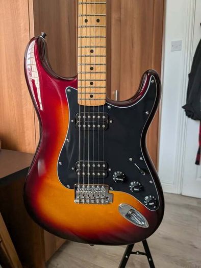 Fender Special Run Stratocaster HH, Metallic Sunburst electric guitar