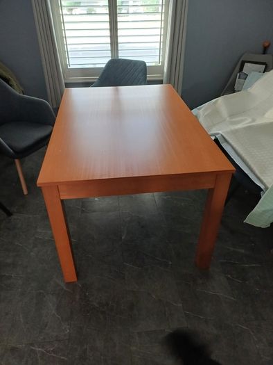 Extendable Dining table 8 chairs