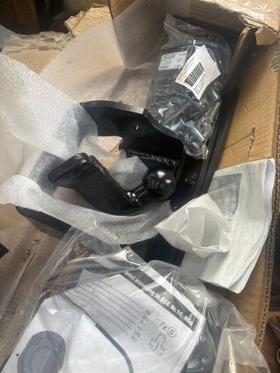 Hitch kit for vw transporter T5