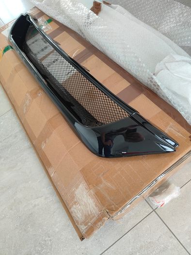 Honda CR-V 2007-2009 Front Grille - Gloss Black Sport Mesh Grill Body Kit