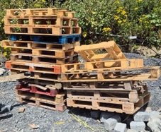 Pallets free to take away