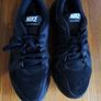 Nike Flex Experience RN size 4 black school work shoes Image 3