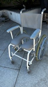shower chair
