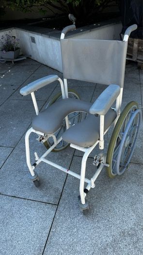 shower chair