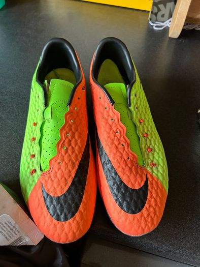 Nike Hypervenom FG Football Boots. Size 8
