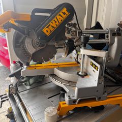 Dewalt Sliding Miter Saw :