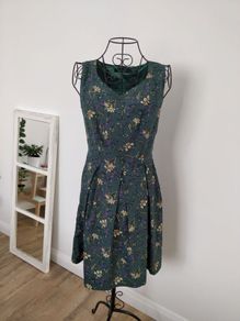 Green dress with flower pattern size 8