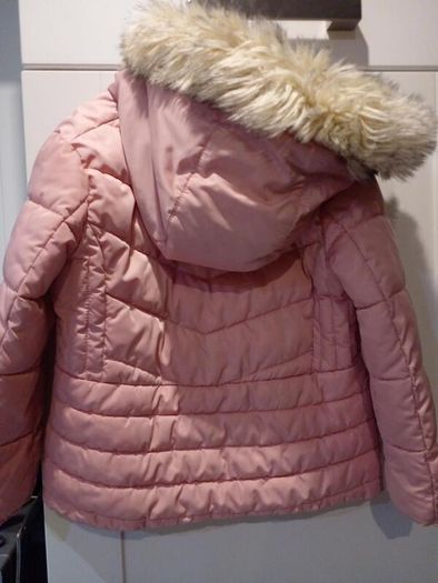 McKenzie girls jacket size 6-7 Yrs
