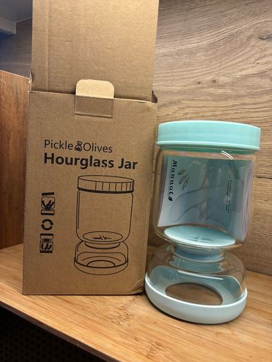 Glass Pickle Jar with Strainer Flip, Pickle Container with Lid,Olives Hourglass Jar,Pickle Juice Separator jar 1000ml