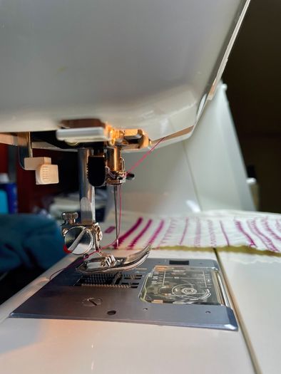 ELNA 3005 Sewing Machine - Just Serviced - Swiss made ! - Heavy Duty 70W machine - Excellent condition